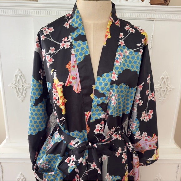 Ichiban Japanese Satin Kimono - Picture 3 of 15